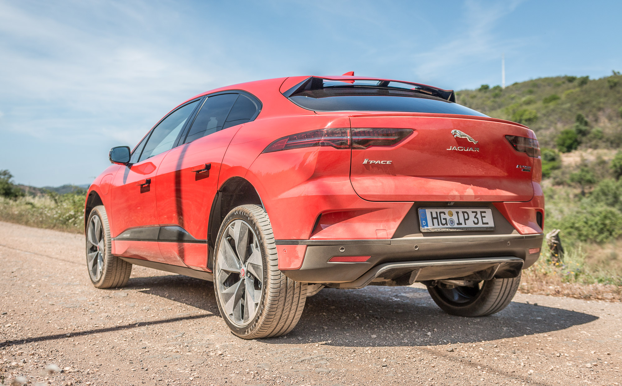 Jaguar-I-Pace-3 