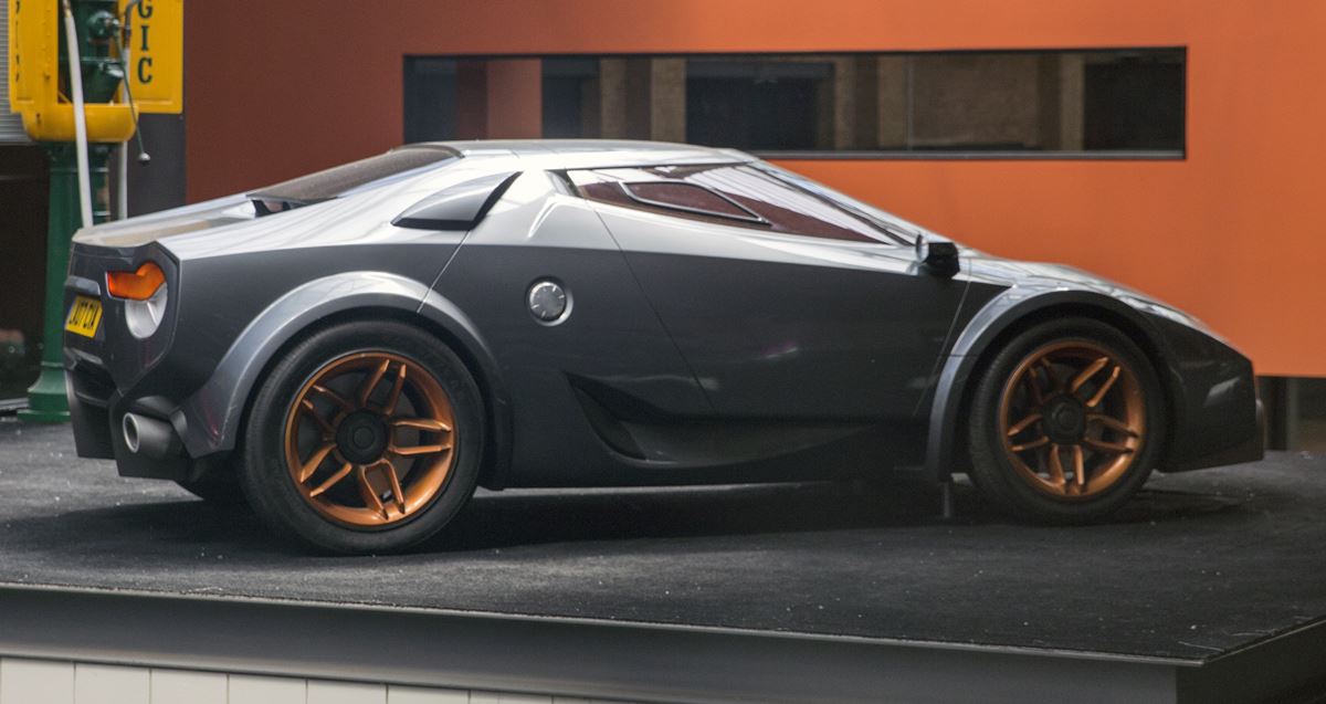 New-Stratos