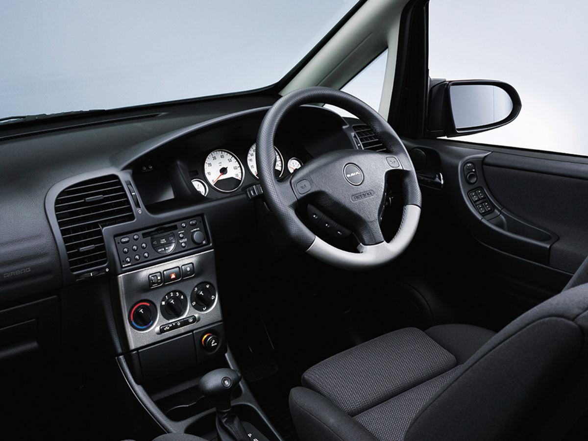 Opel-Zafira-10 