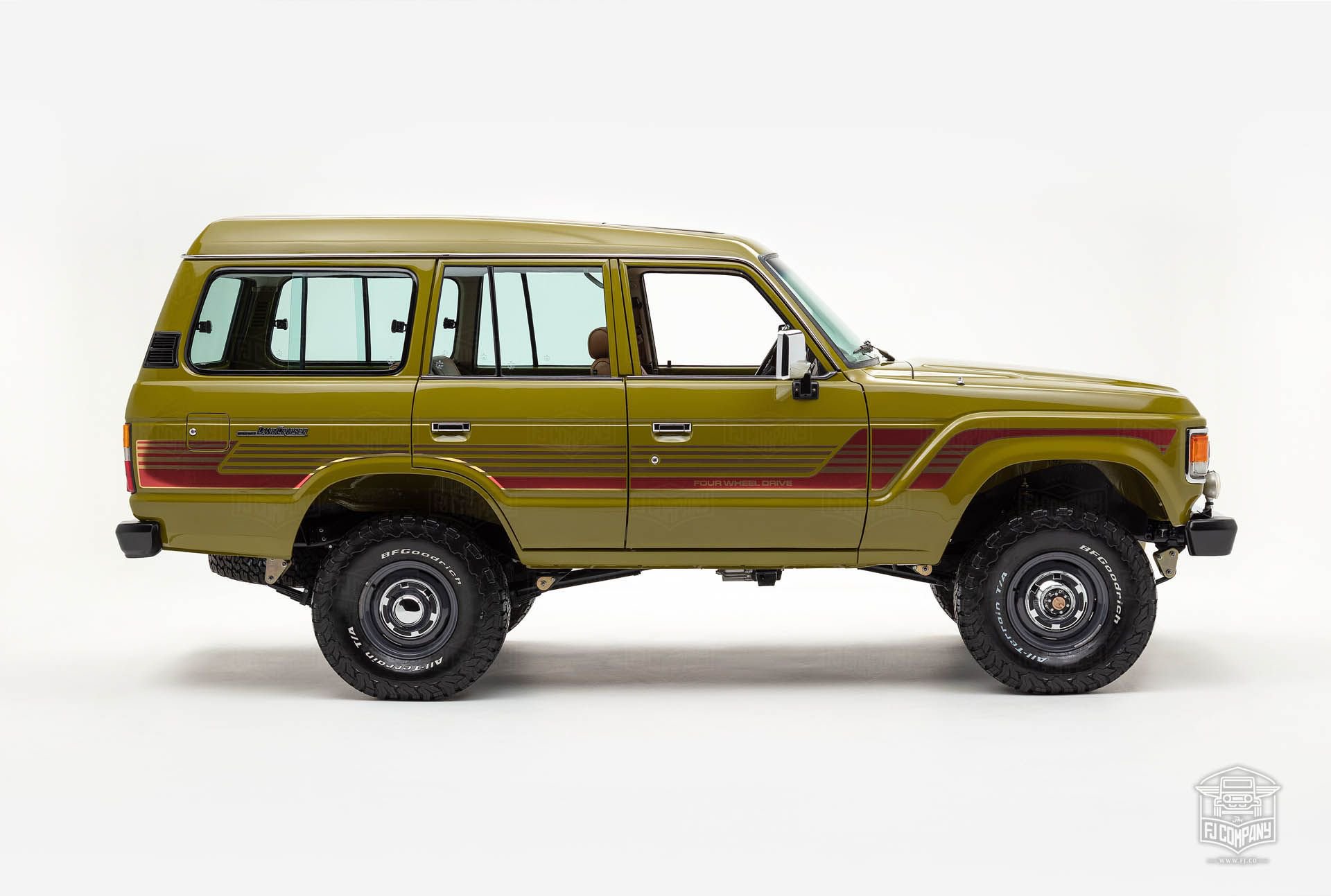 Toyota-Land-Cruiser-FJ62-restomod-2