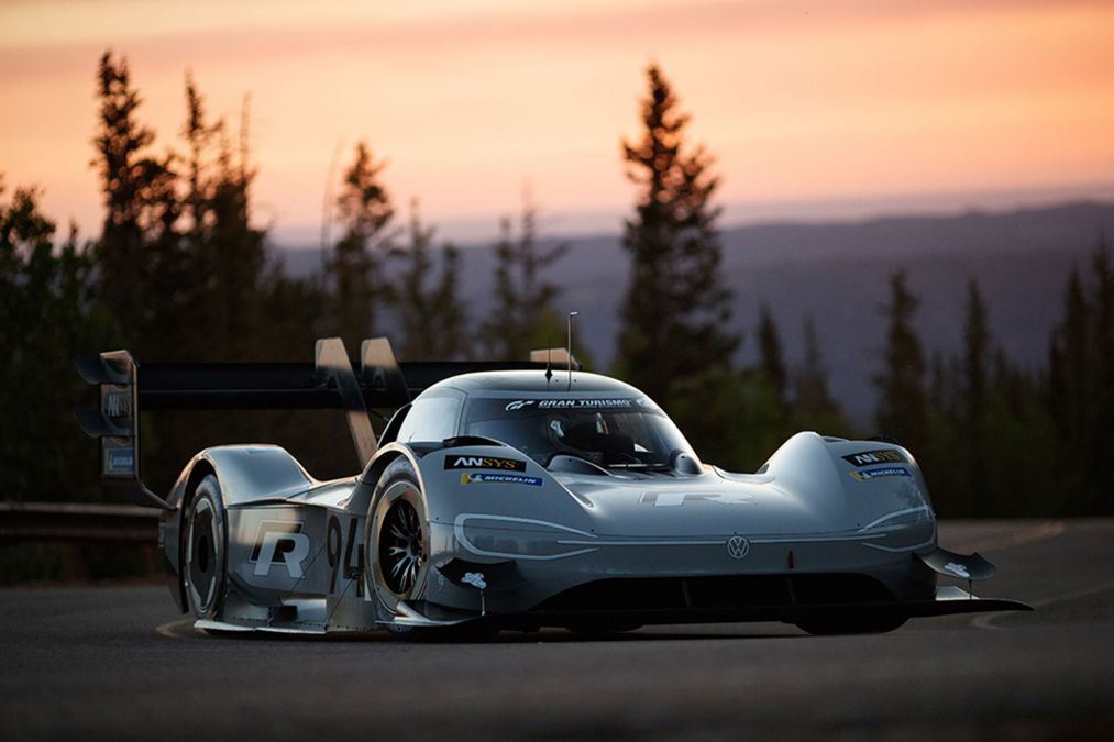 Volkswagen-Pikes-Peak-2