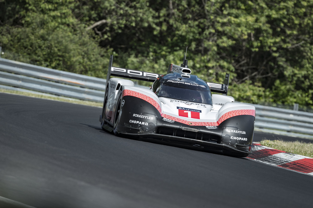 nowy-rekord-nurburgring-1