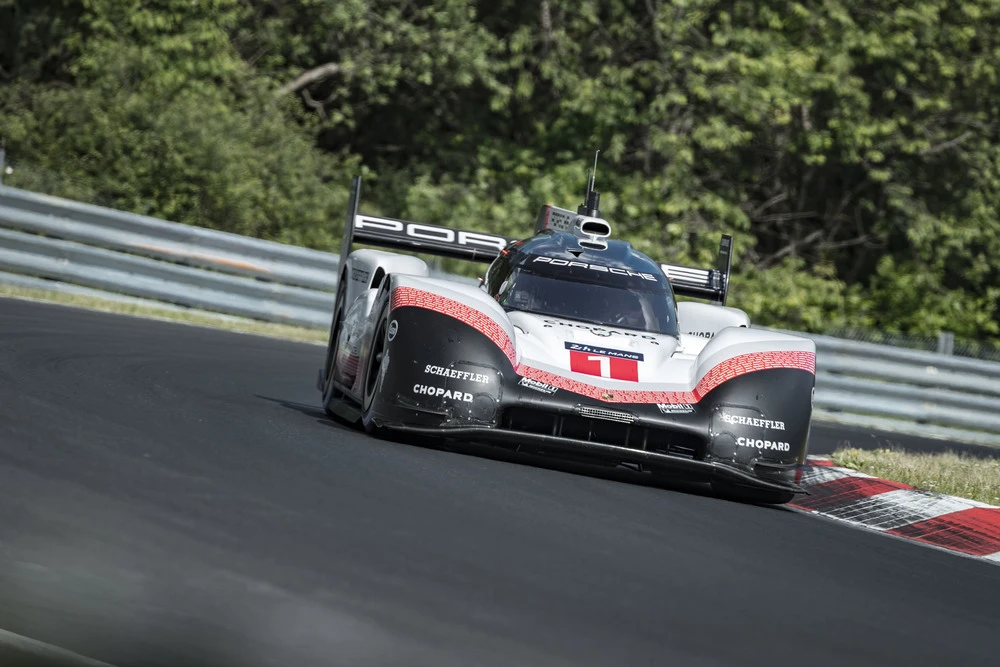 nowy-rekord-nurburgring-1