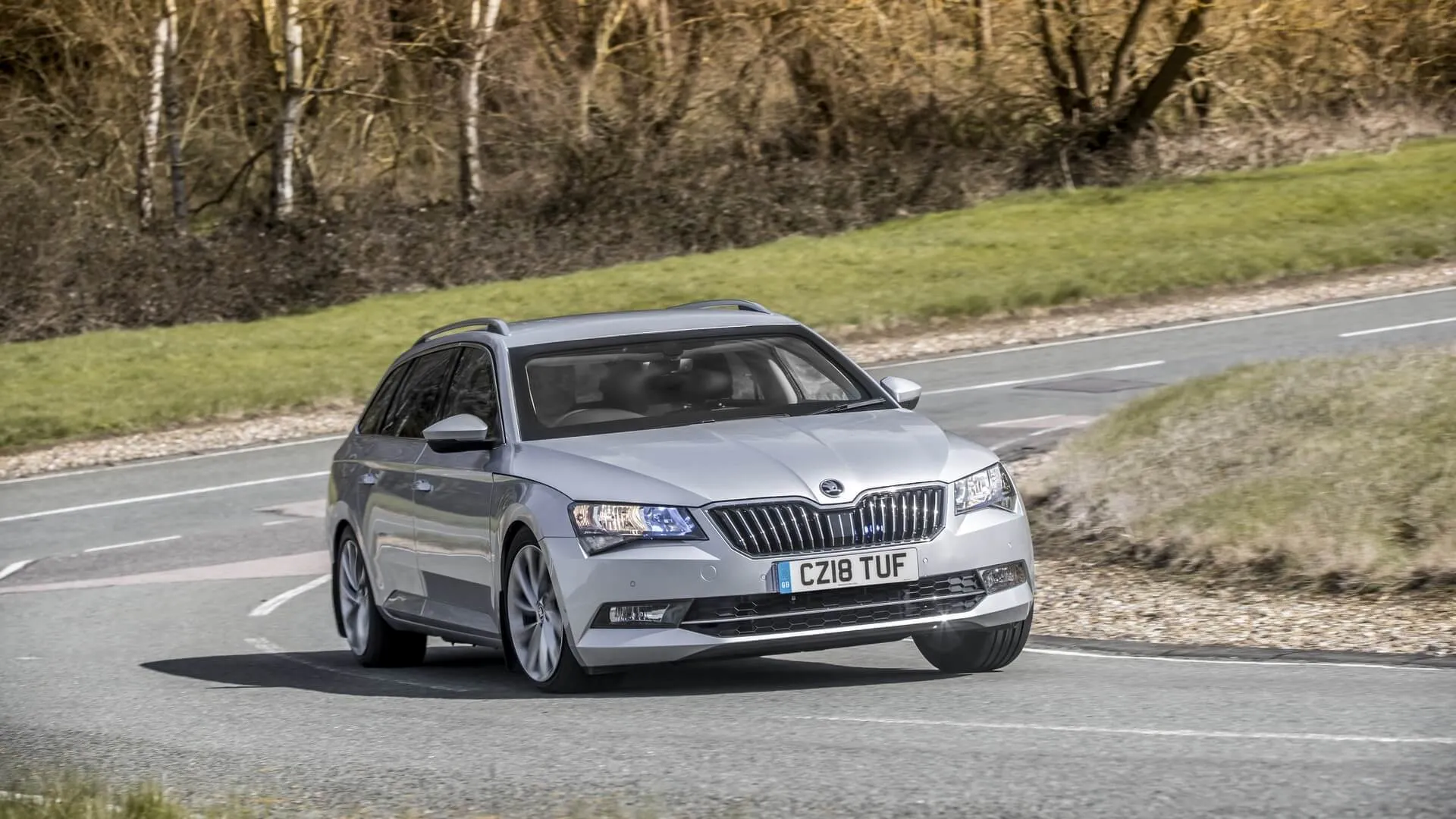 opancerzona-skoda-superb-1