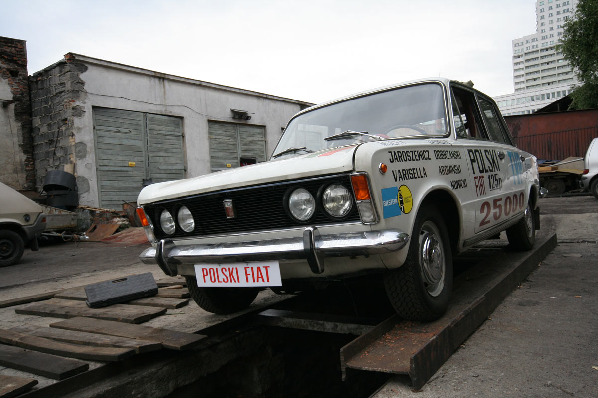 Polski Fiat 125p rekord 