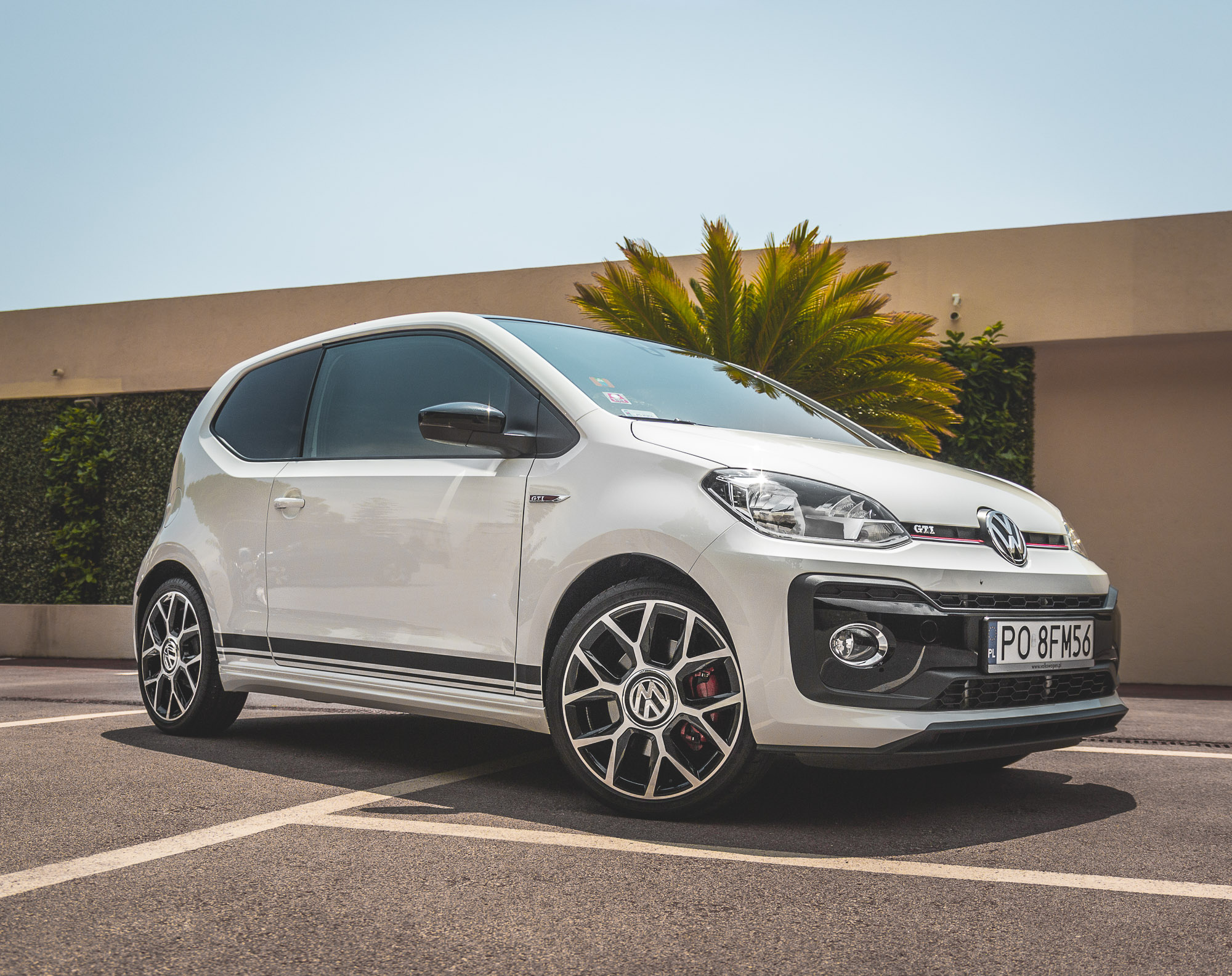 volkswagen-up-gti-2 najtańsze samochody 2023 