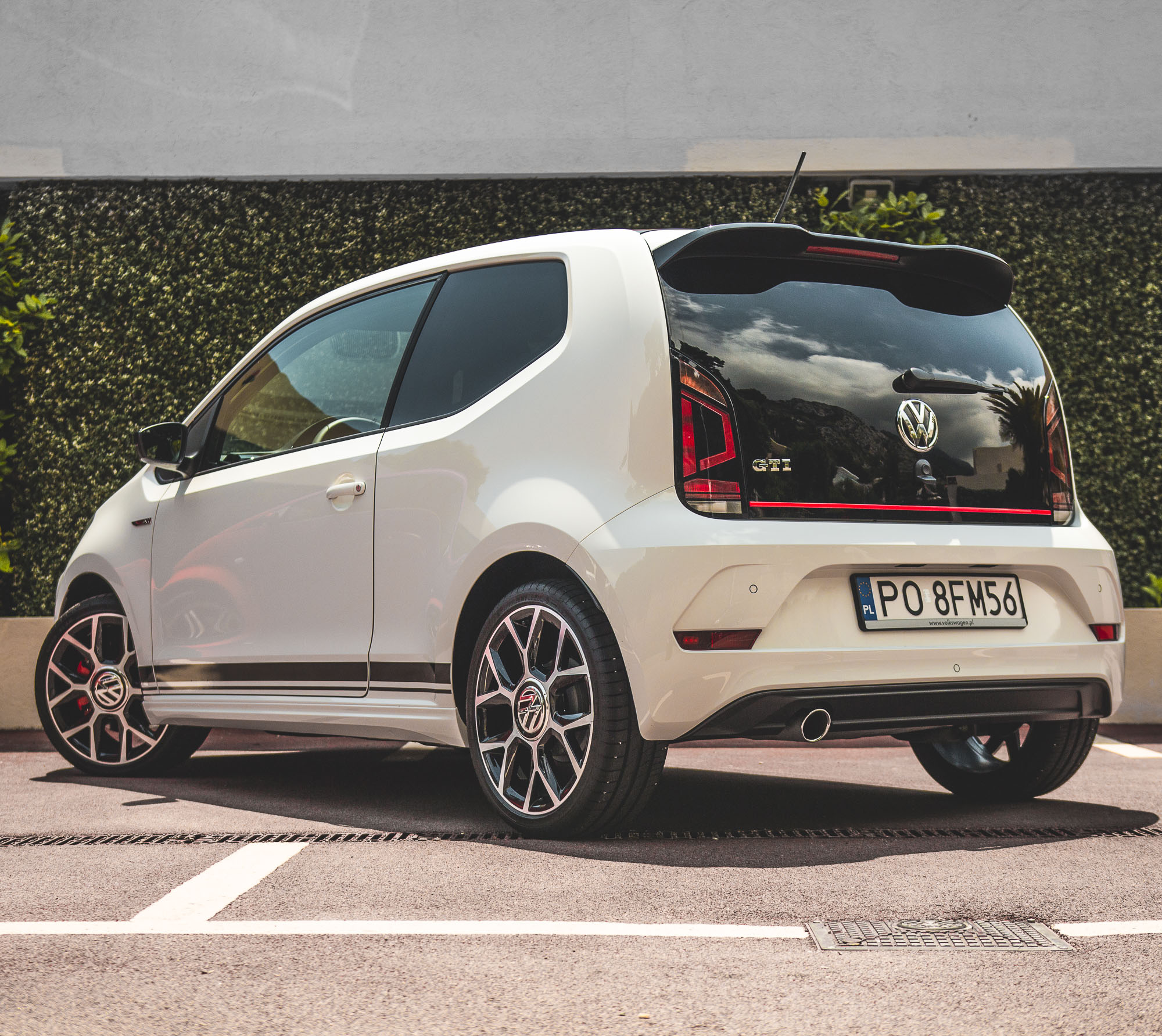 volkswagen-up-gti-4 