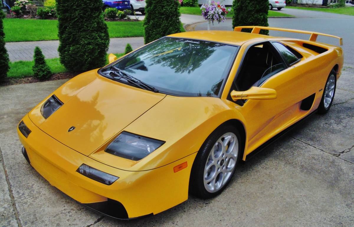 Replika-Lamborghini-Diablo-2