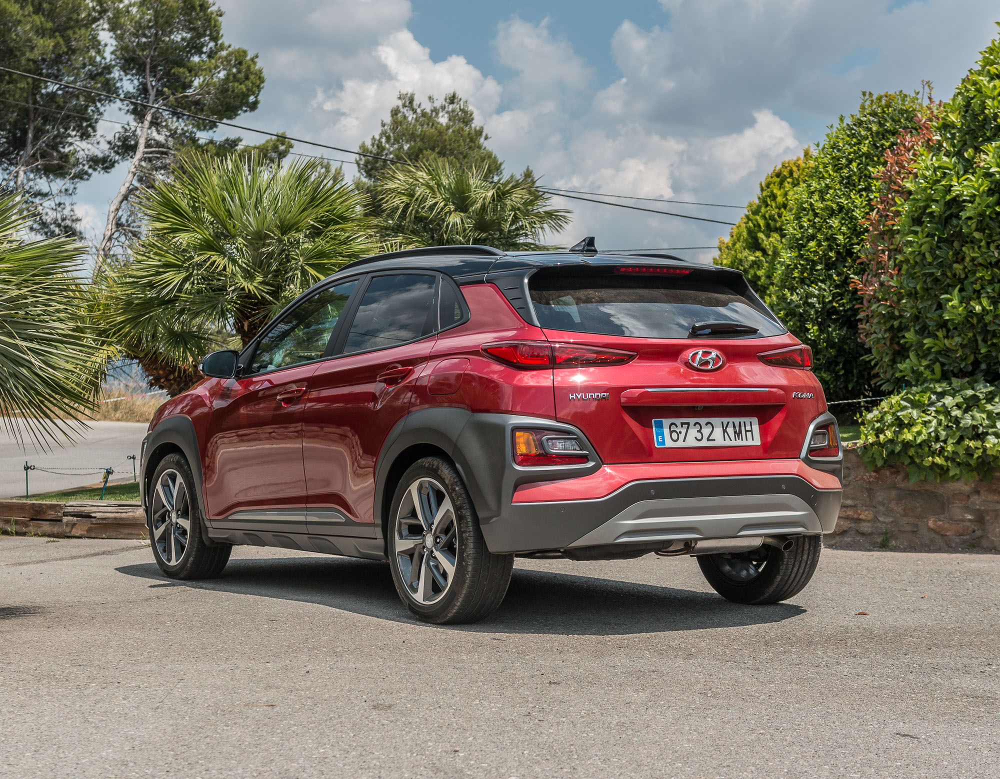 hyundai-kona-2