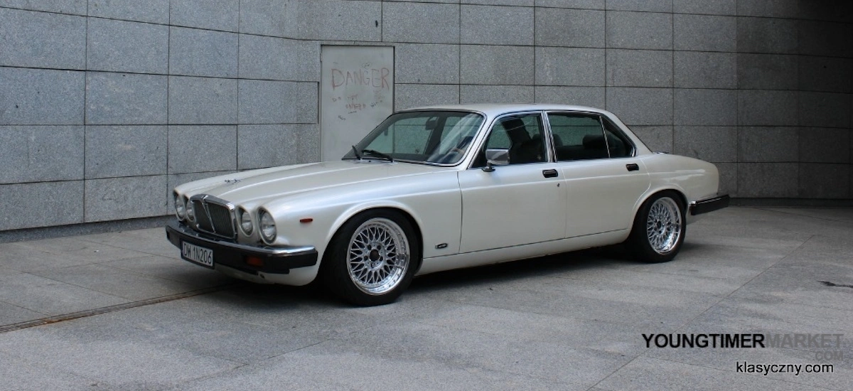 Jaguar XJ