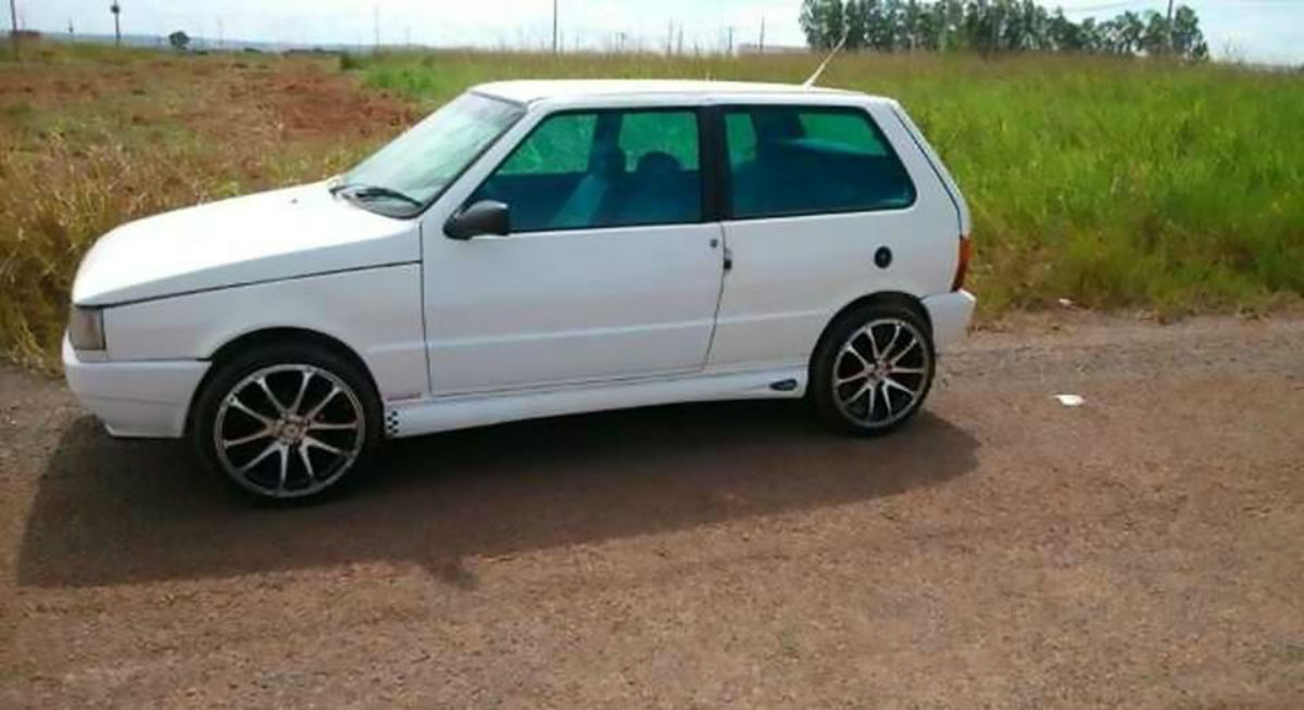 Fiat Uno 