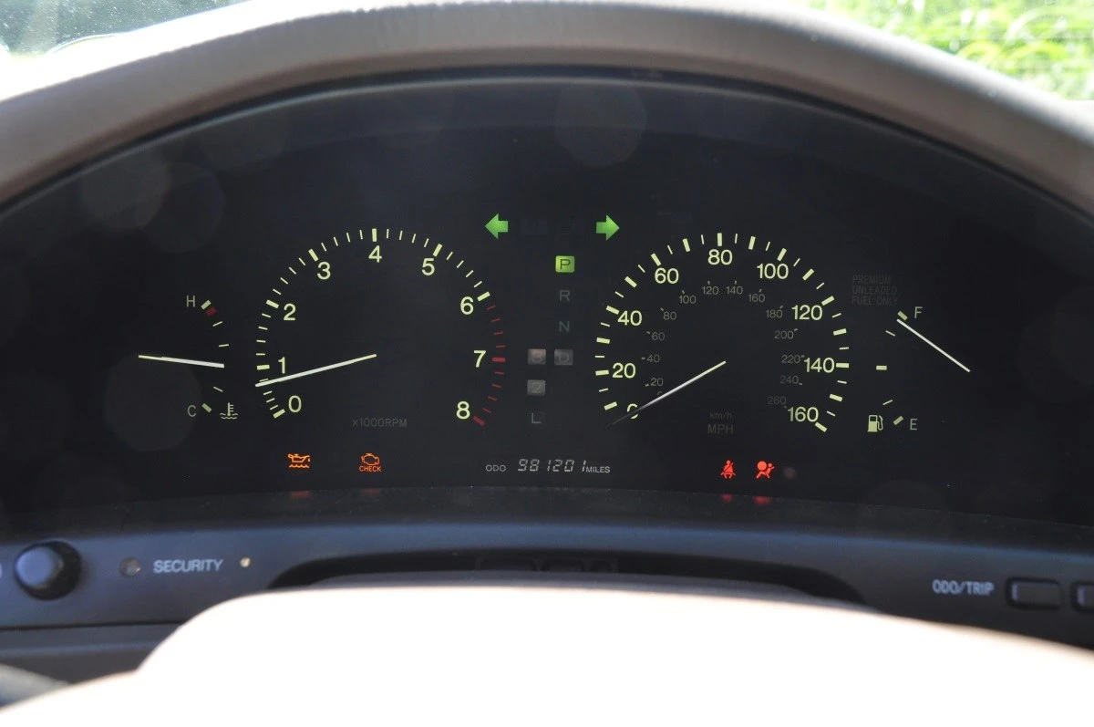 Lexus LS400 