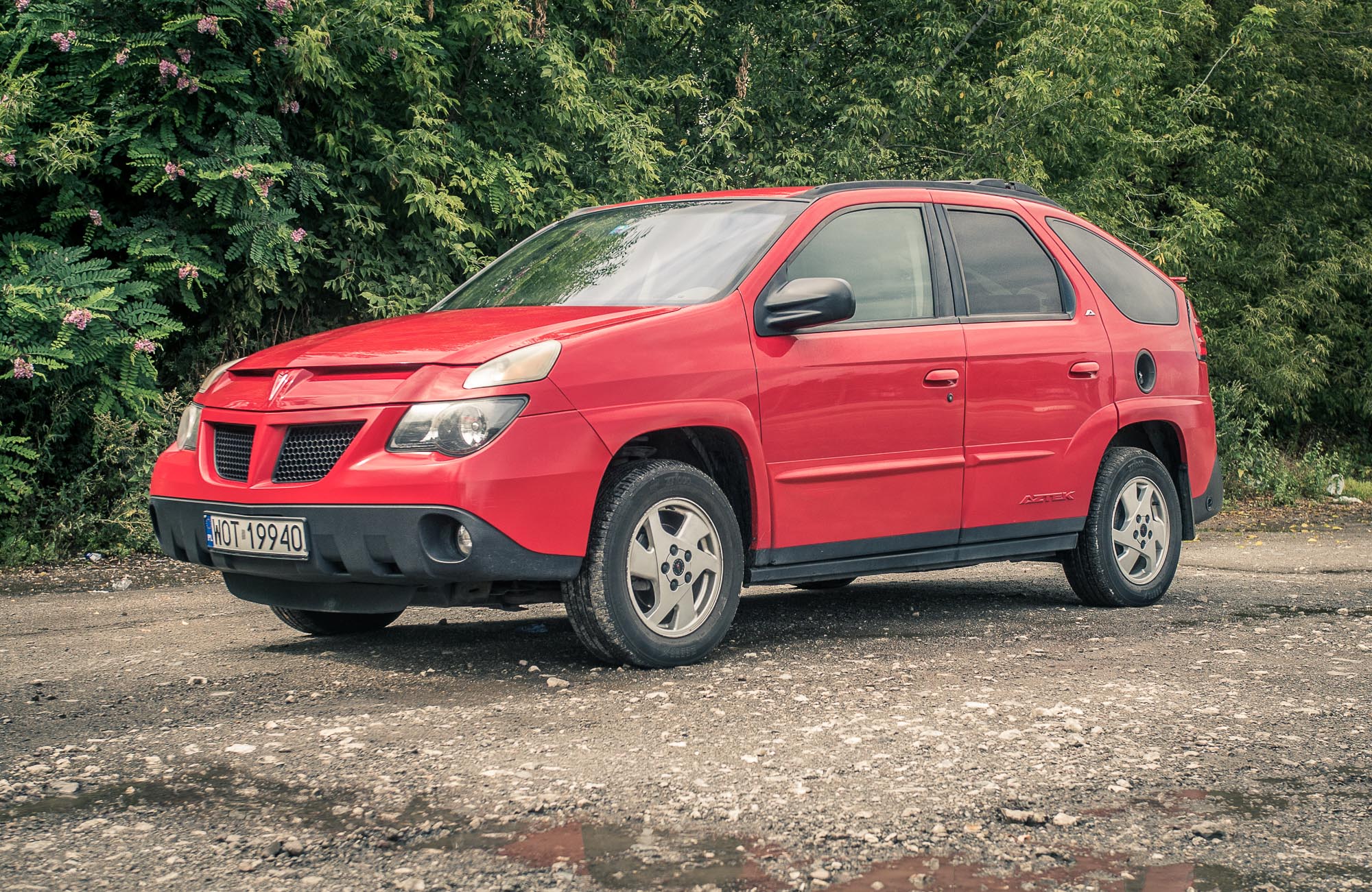 pontiac-aztek-2