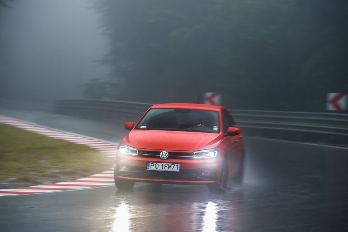 volkswagen-polo-gti-18 