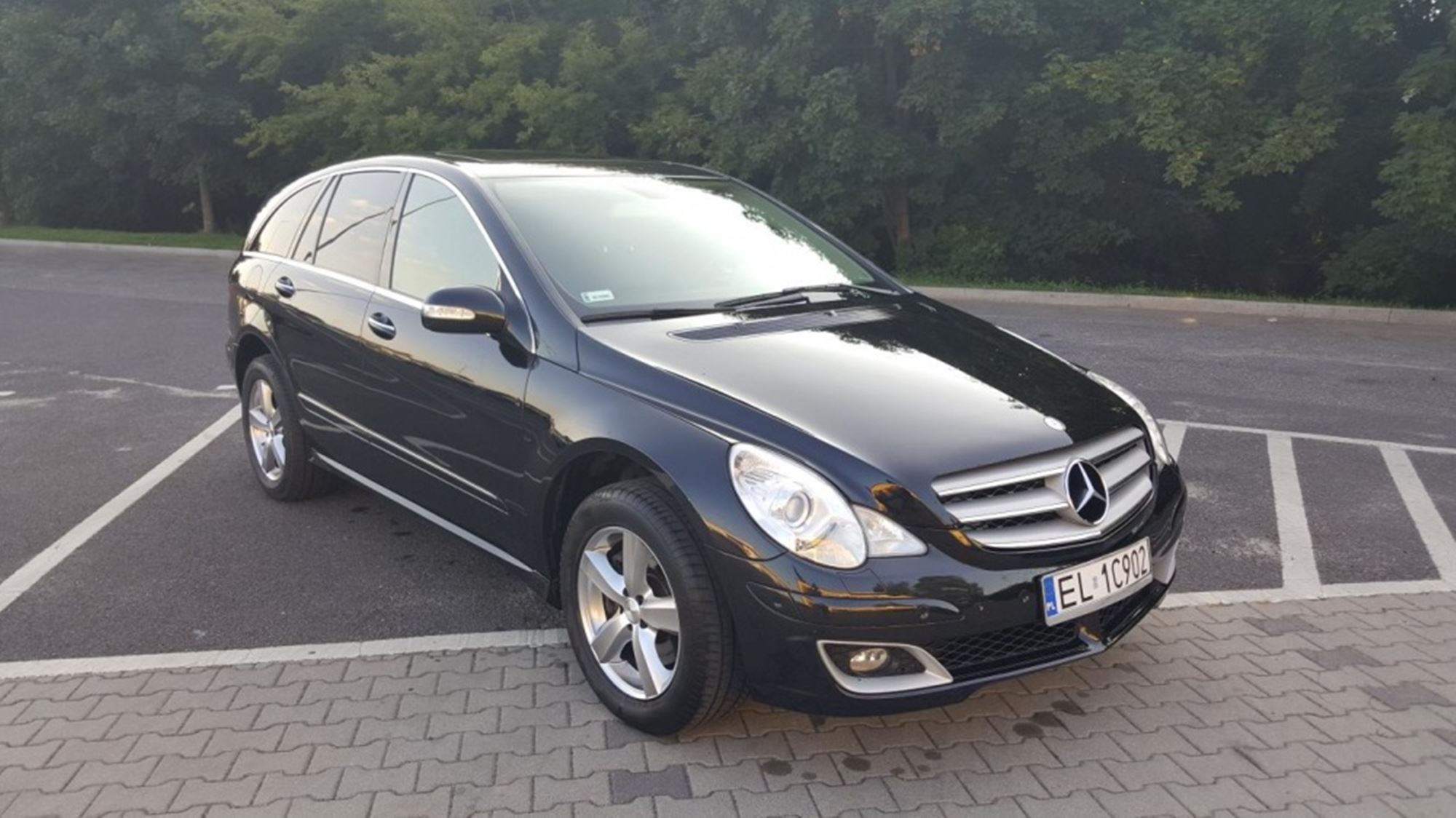 Mercedes R 500 