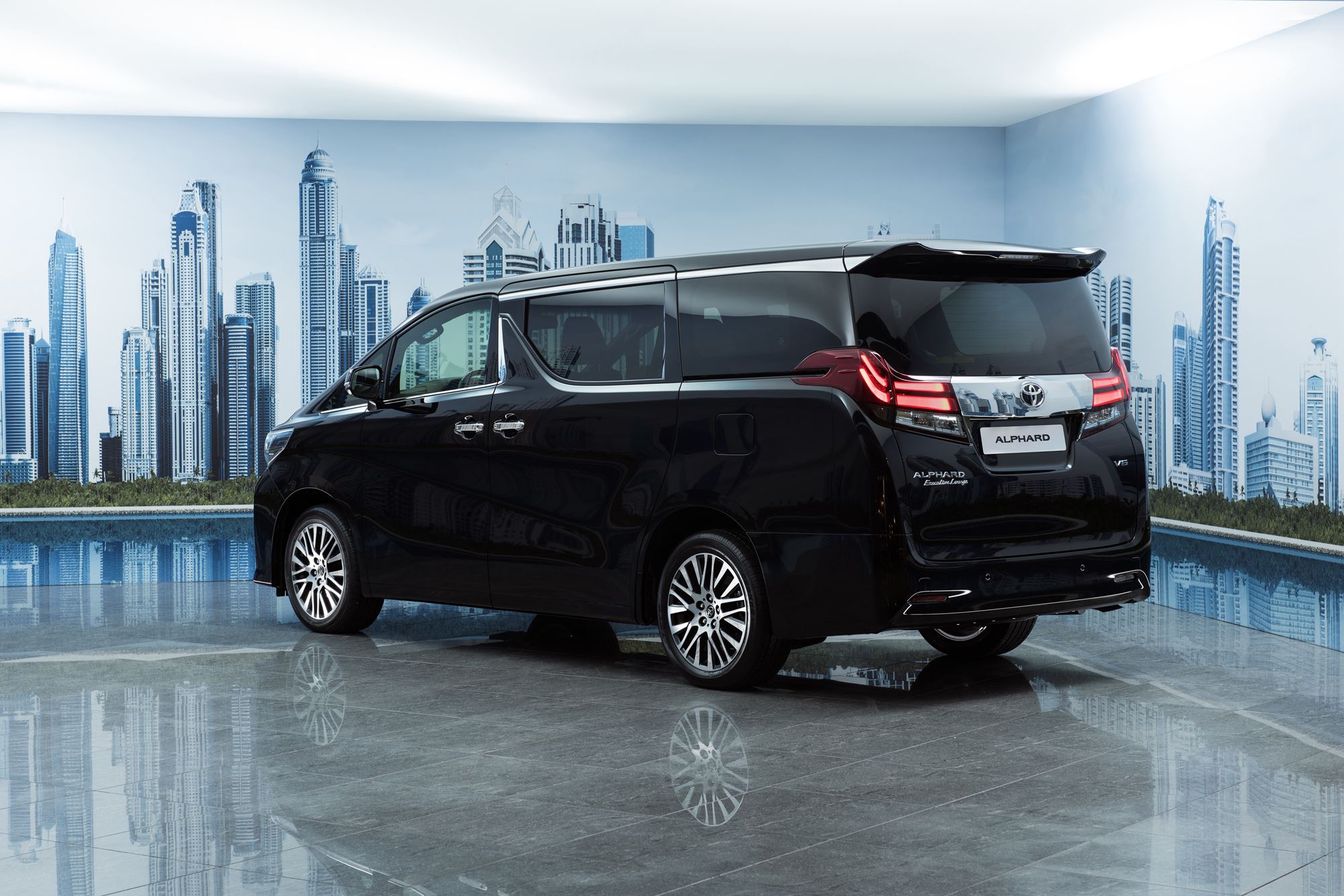Alphard 