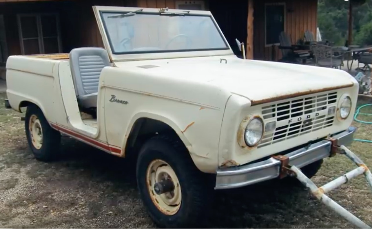 Ford Bronco 