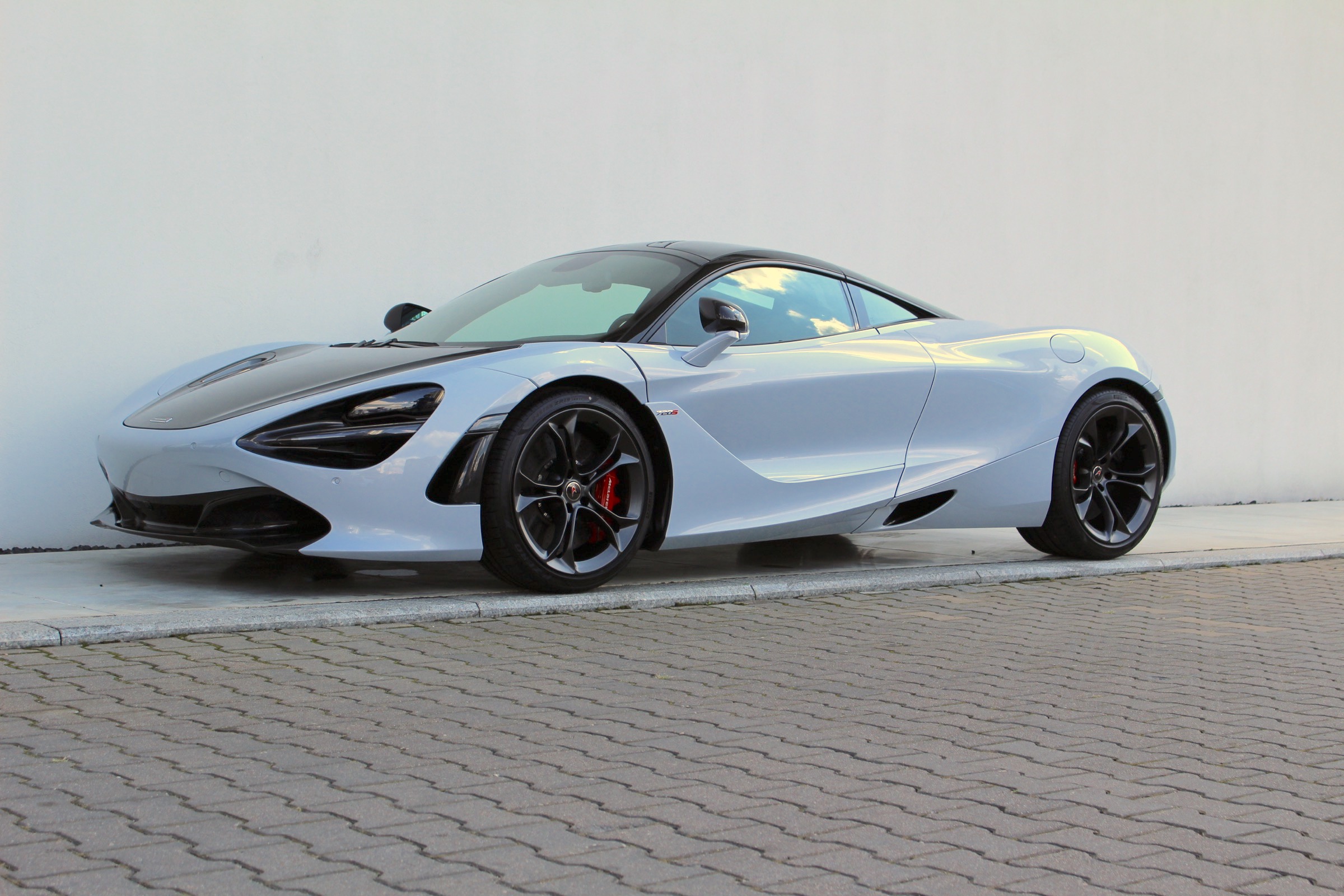 McLaren 720S 