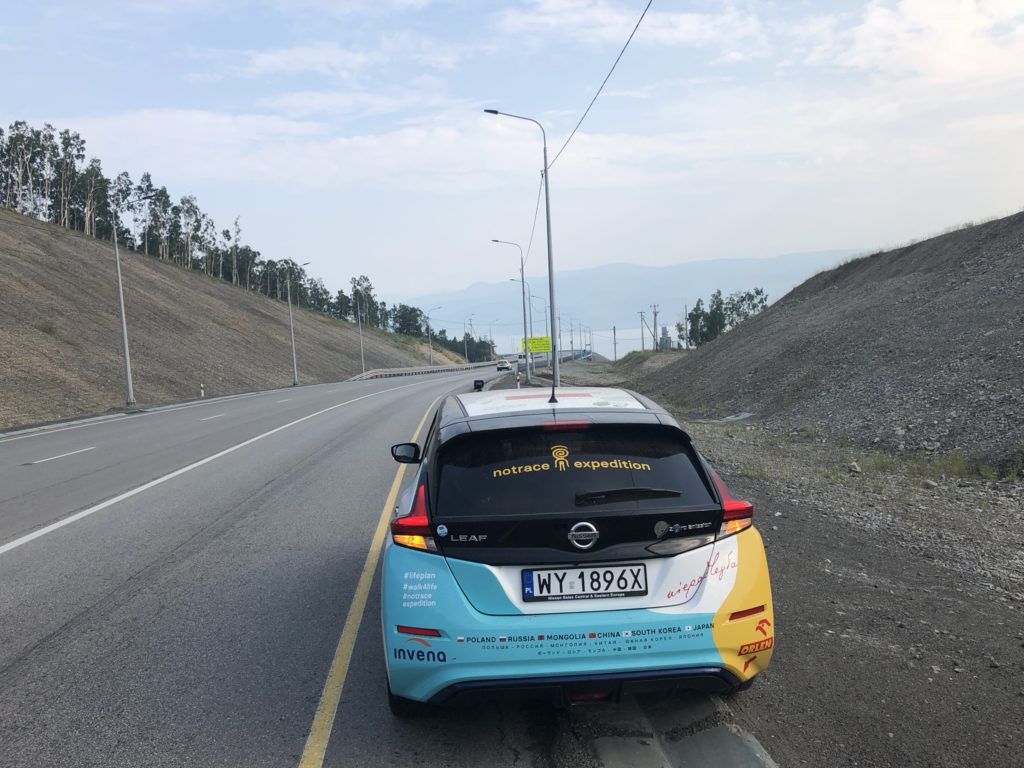 Marek Kamiński Nissan Leaf 