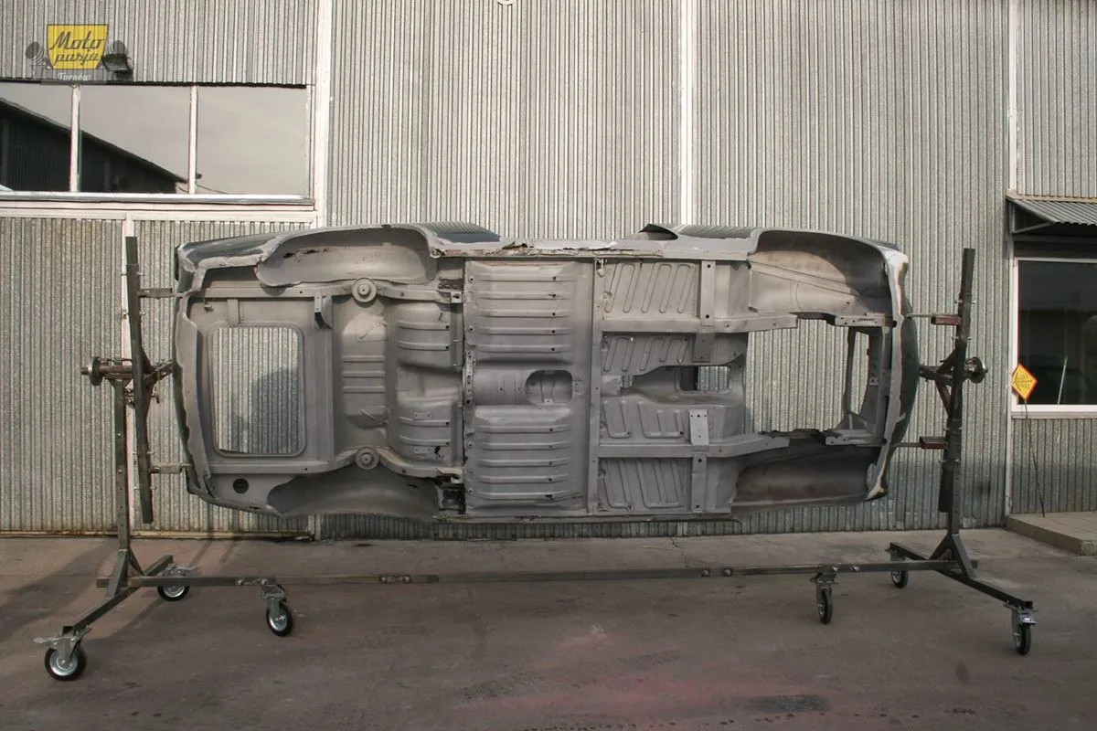 Volvo P1800 renowacja