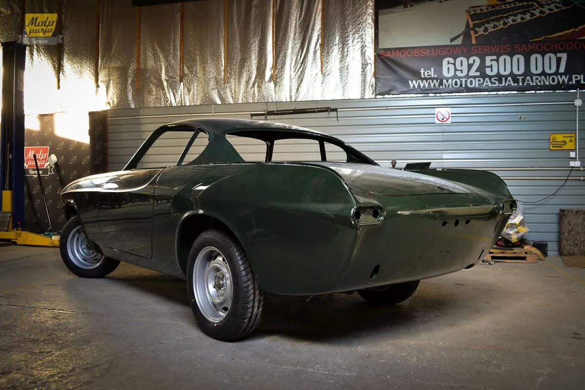 Volvo P1800 renowacja
