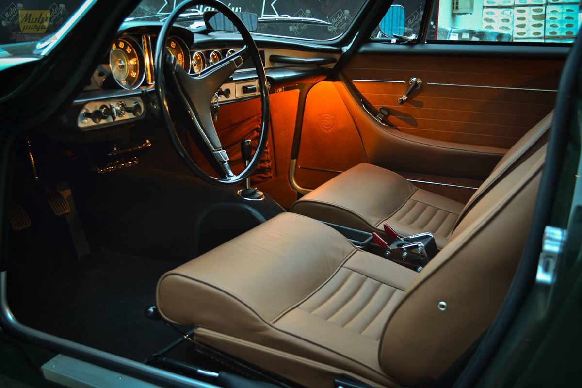 Volvo P1800 renowacja
