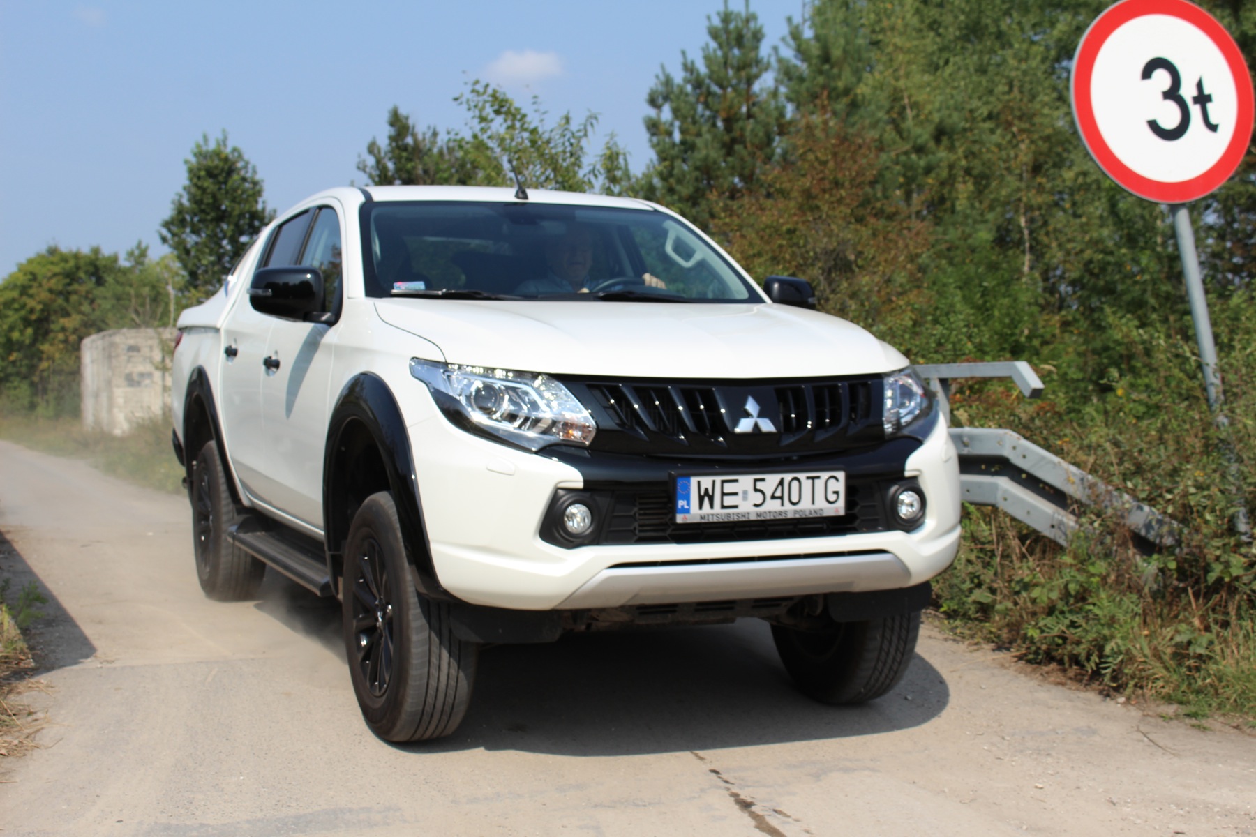 Mitsubishi L200 