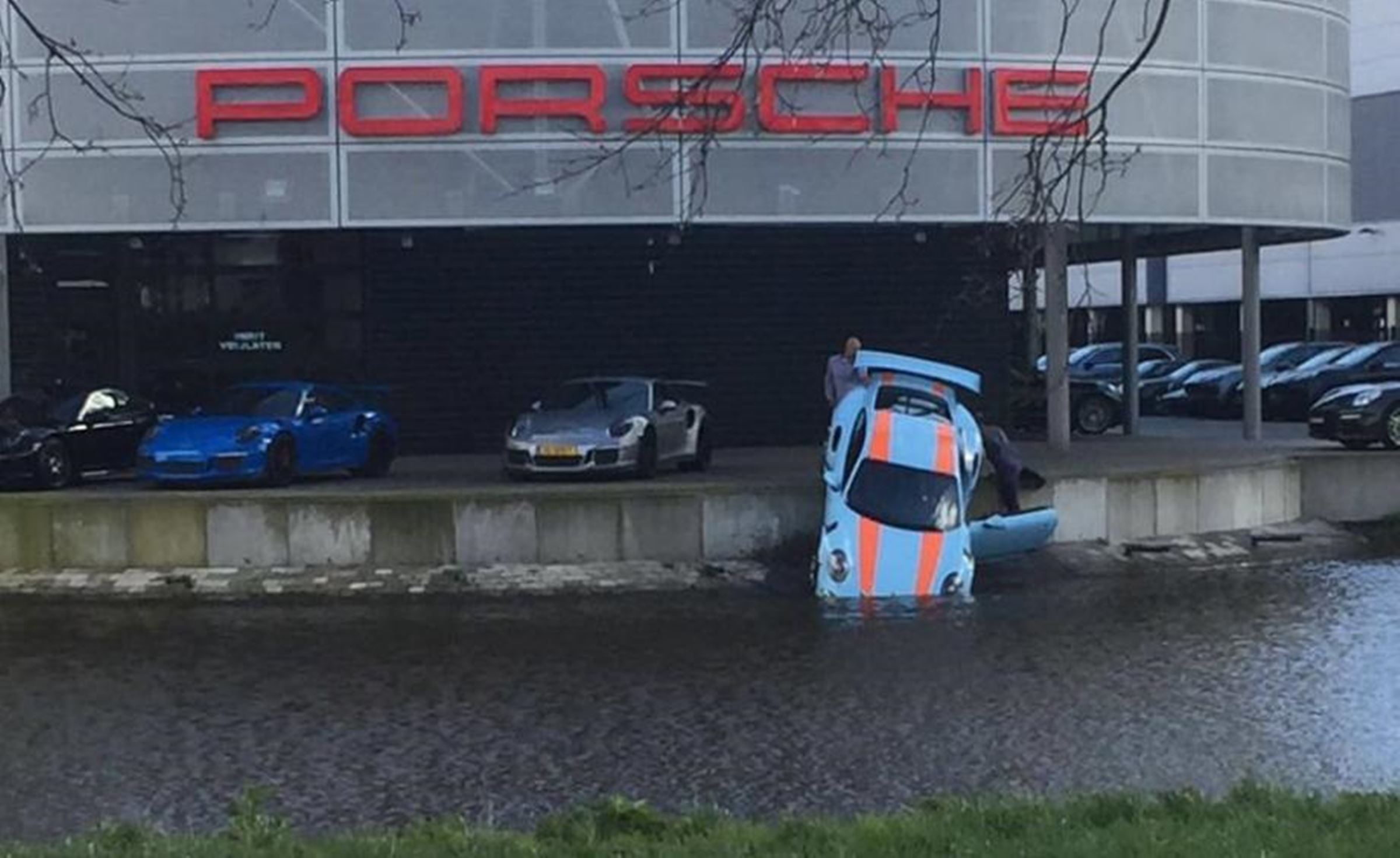 parking alarm clock 