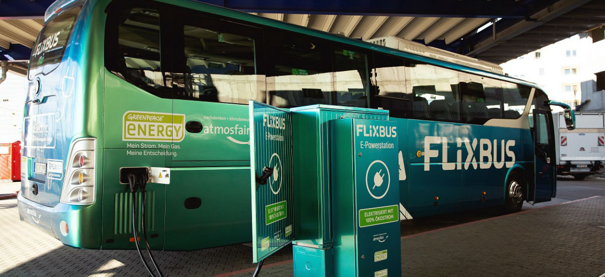 Elektryczny autobus międzymiastowy kursuje już w Niemczech. W Polsce? Nieprędko