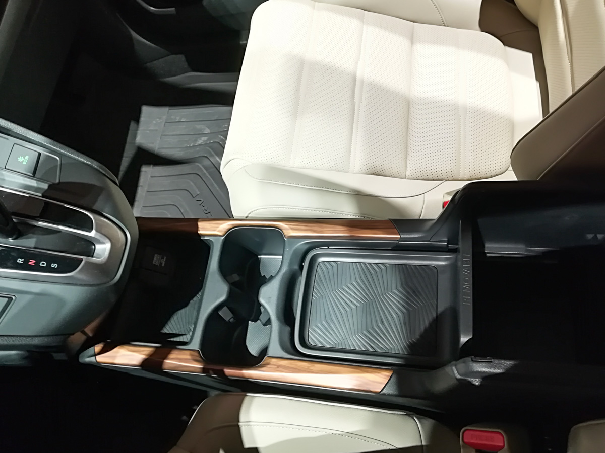 Honda CR-V wnętrze 