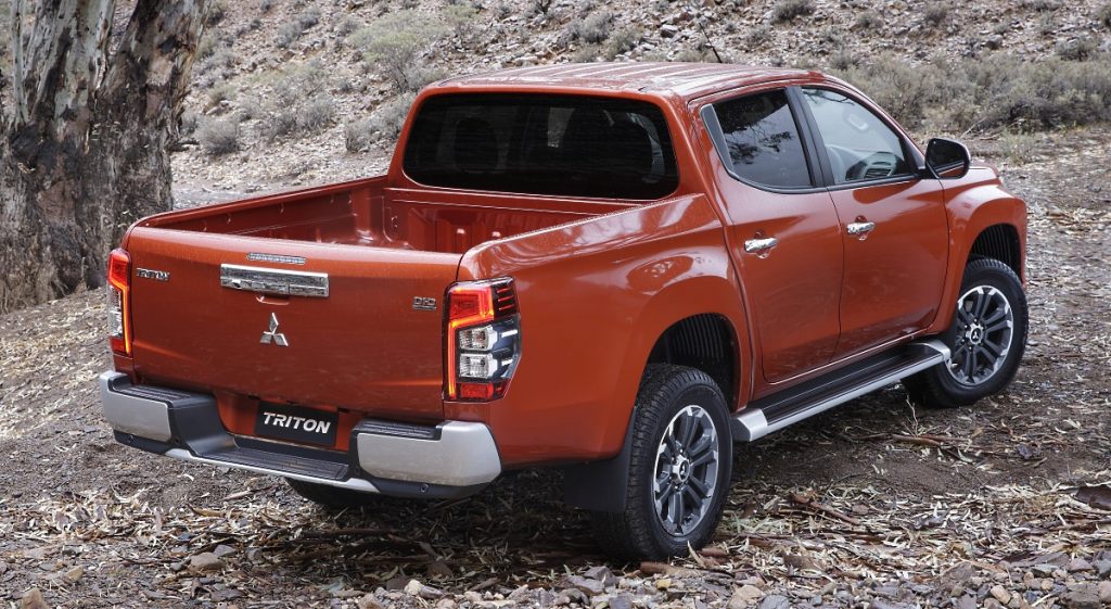 Mitsubishi L200 lifting