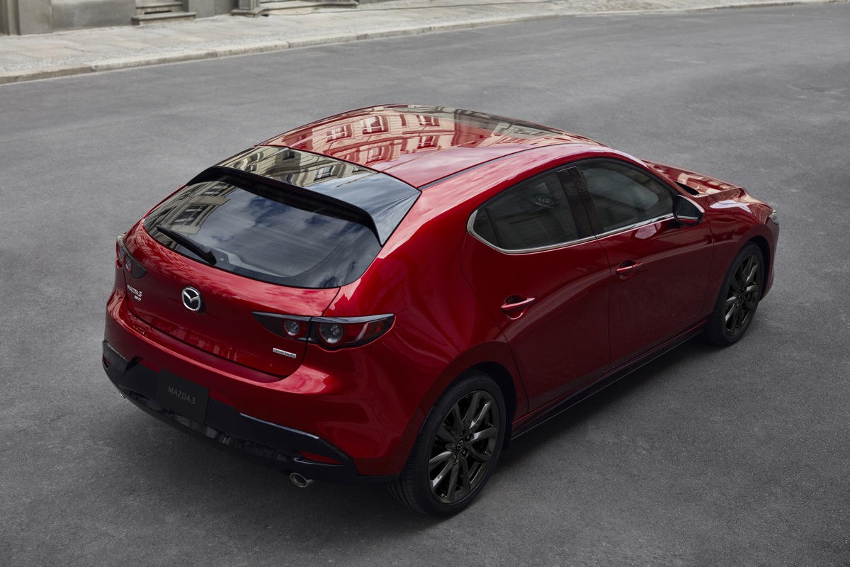 nowa mazda 3 