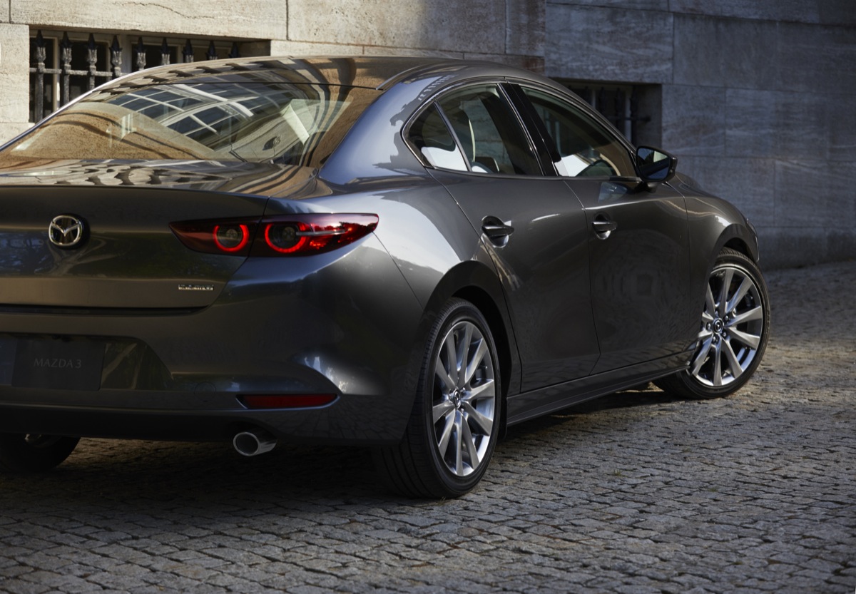 nowa mazda 3 