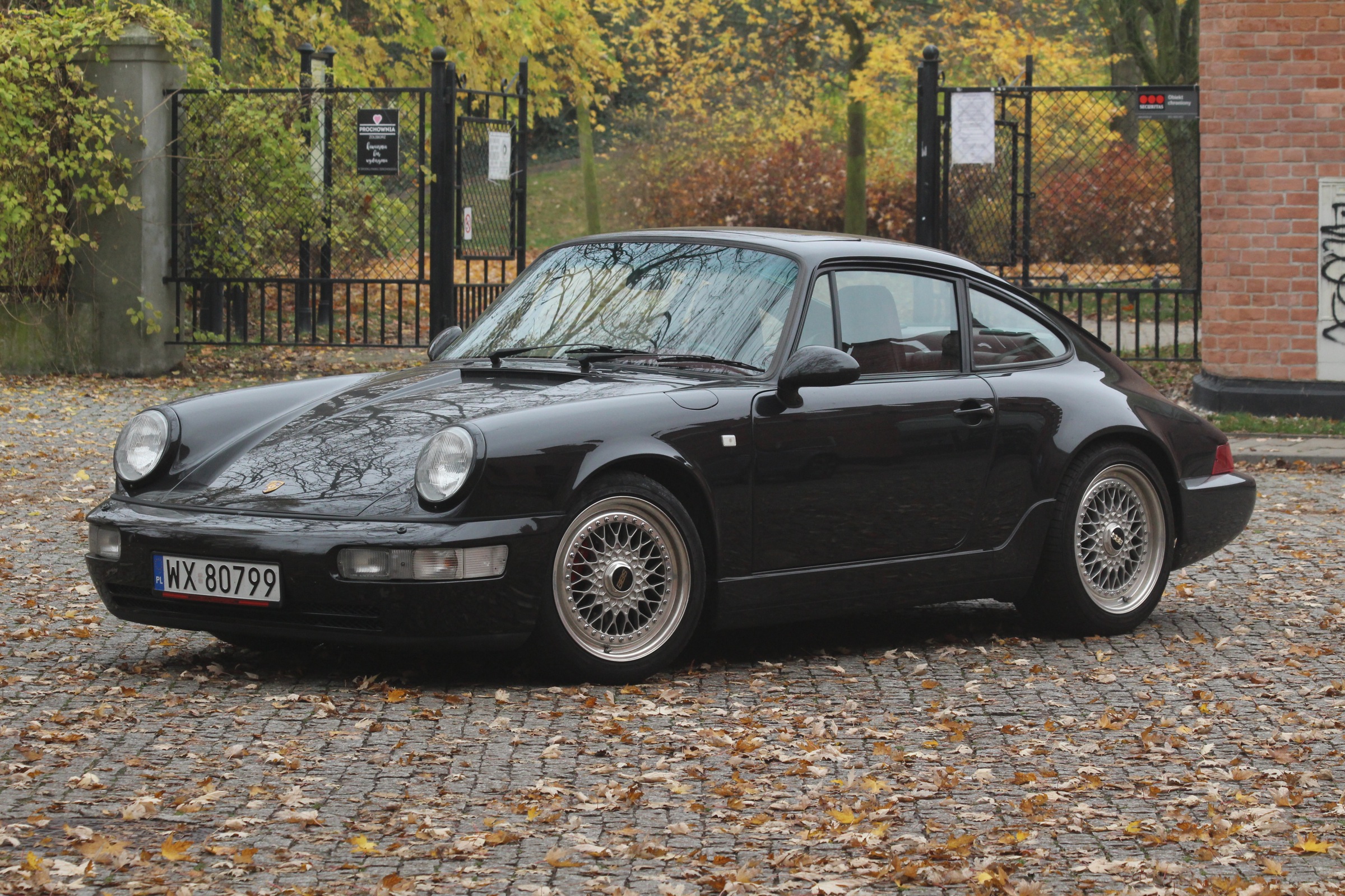 Porsche 911 964