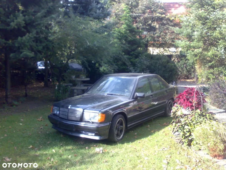 mercedes 190 amg