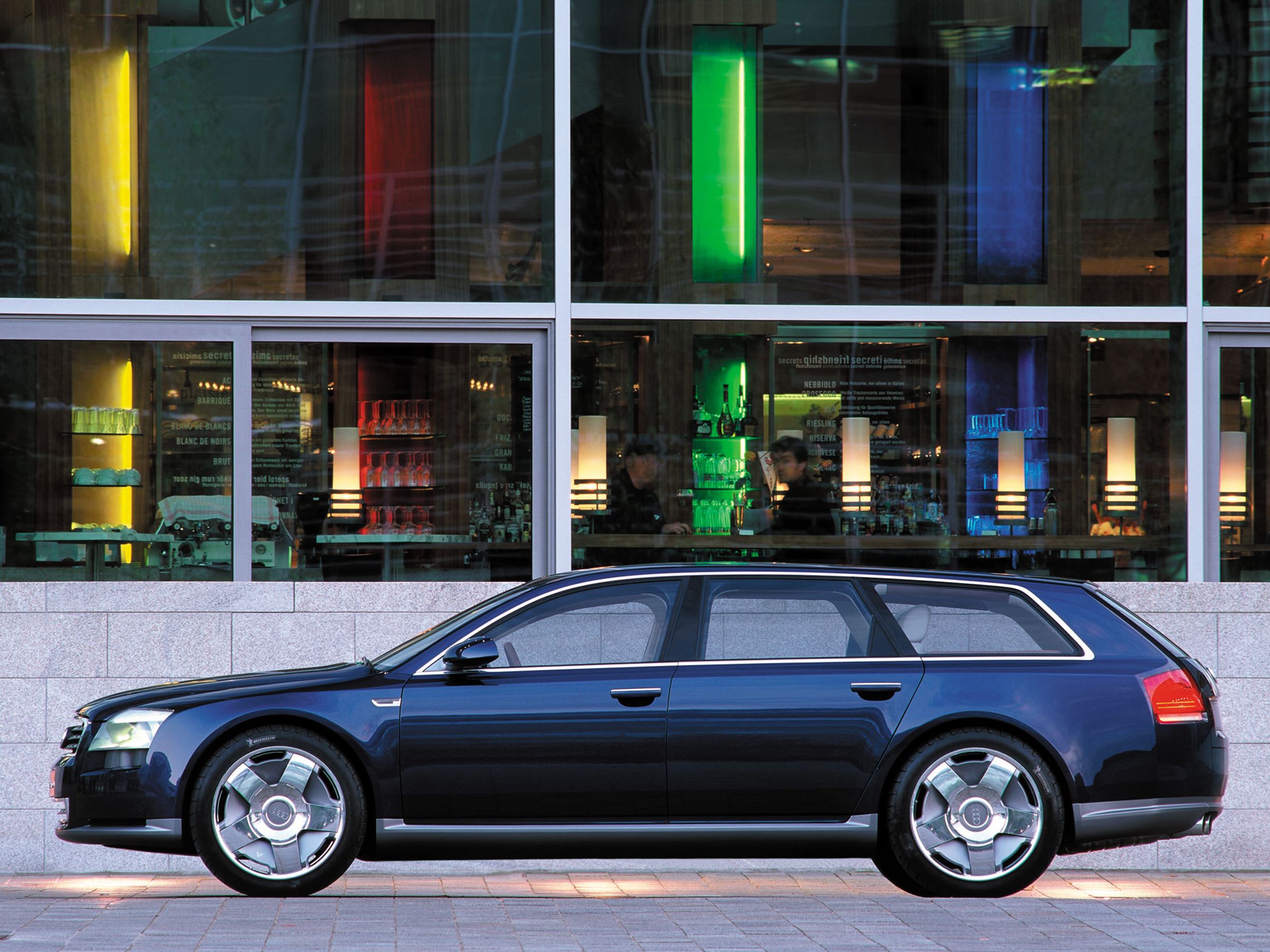 Audi A8 Avant Allroad