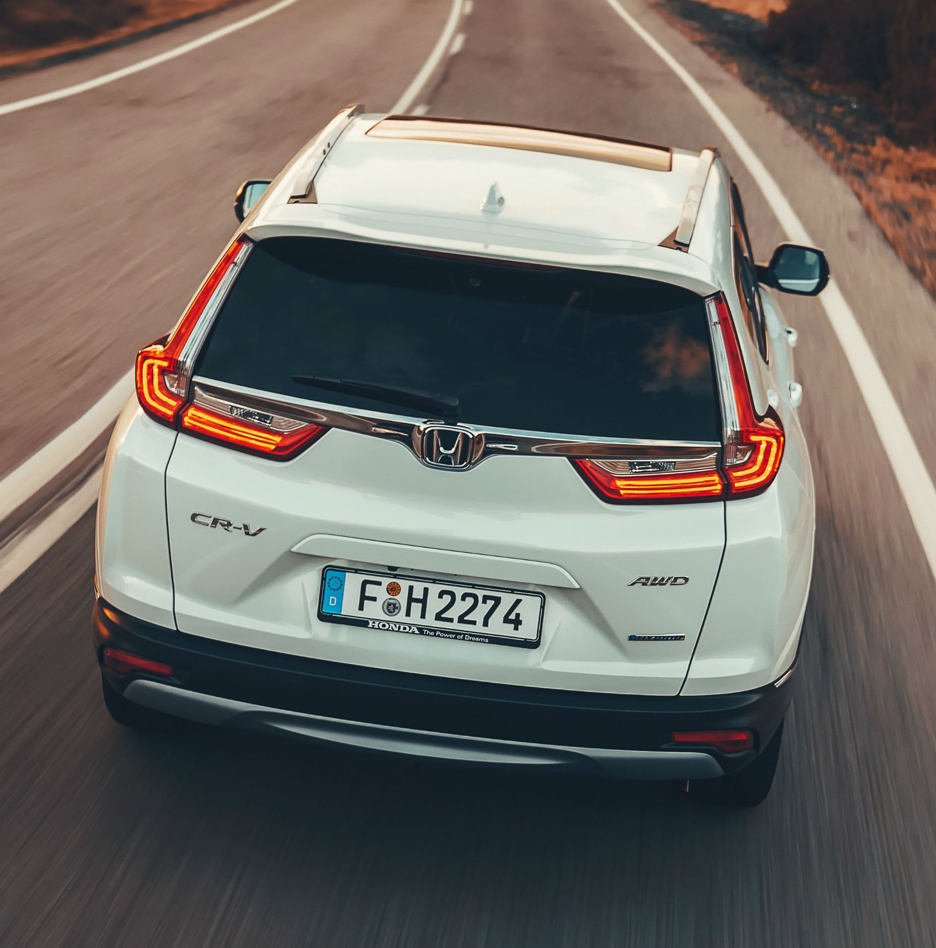 Honda CR-V hybrid cena 