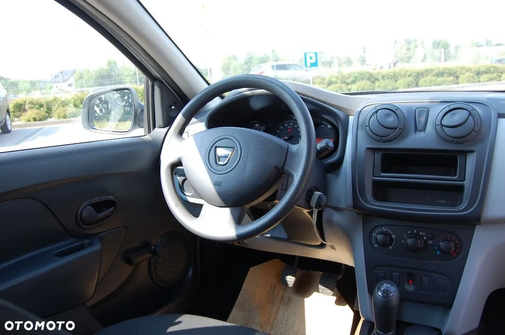 dacia sandero na sprzedaż