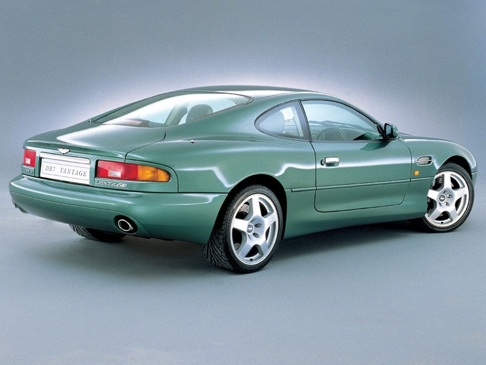 Aston Martin V12 