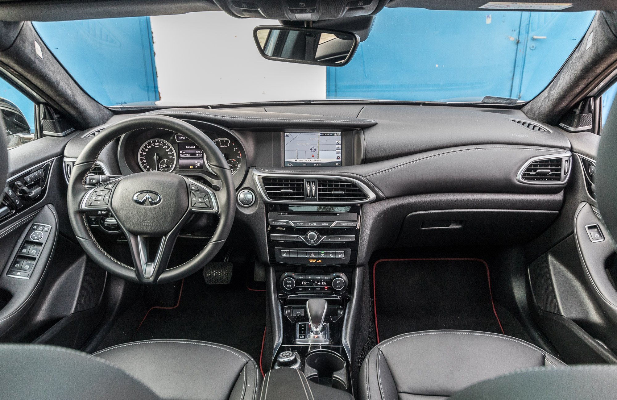 infiniti q30 test 