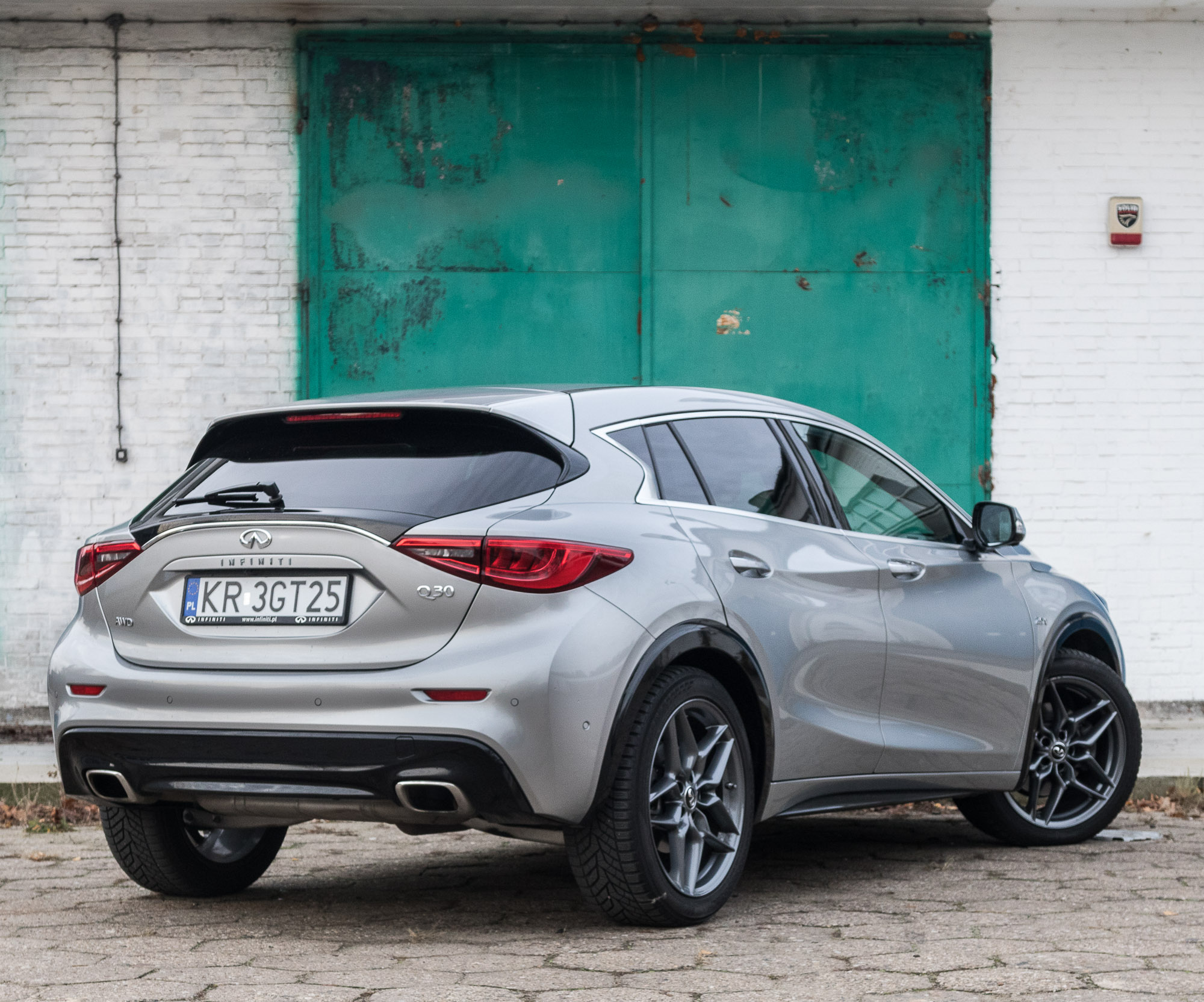infiniti q30 test 