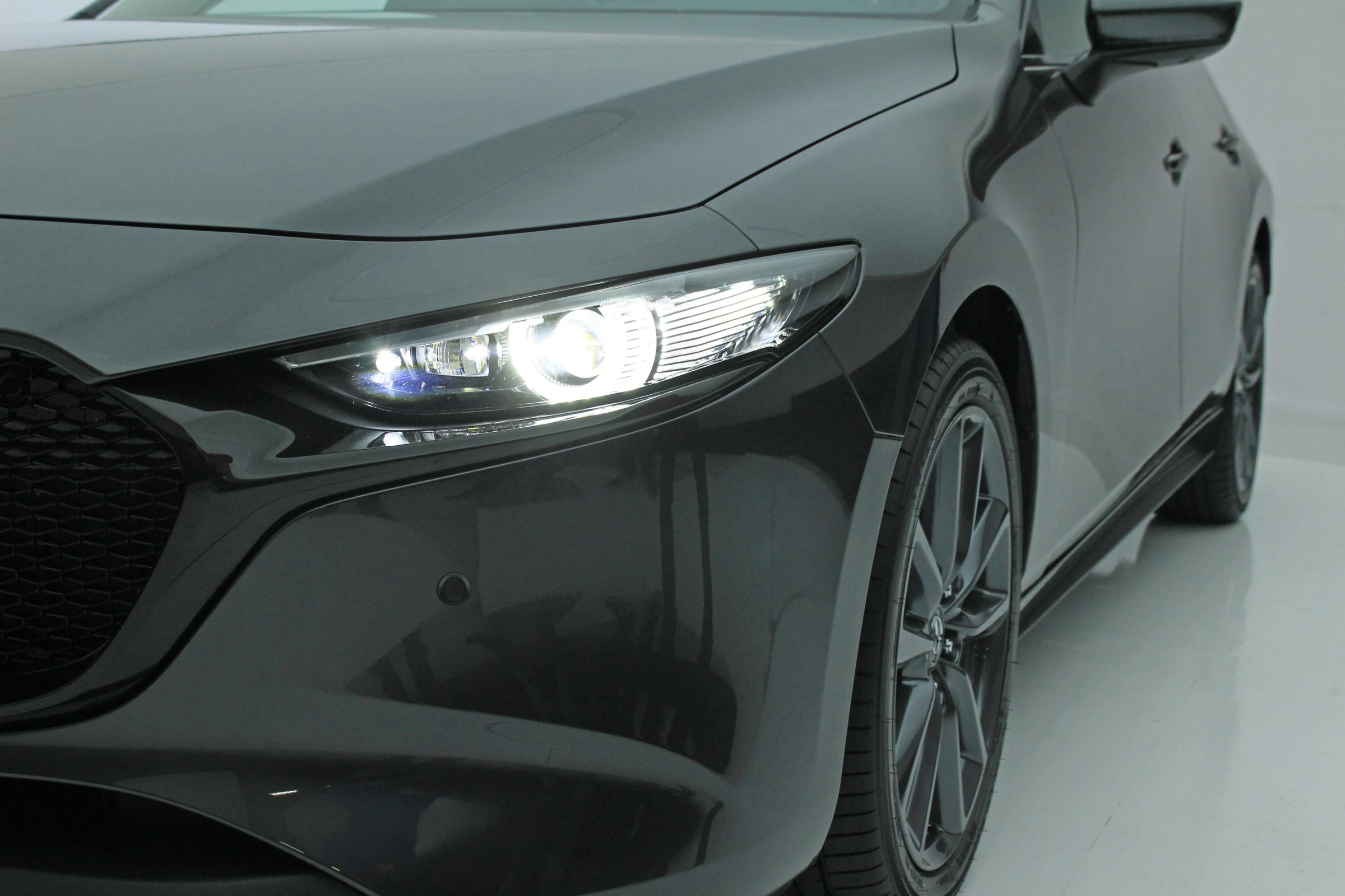 nowa Mazda 3 2019