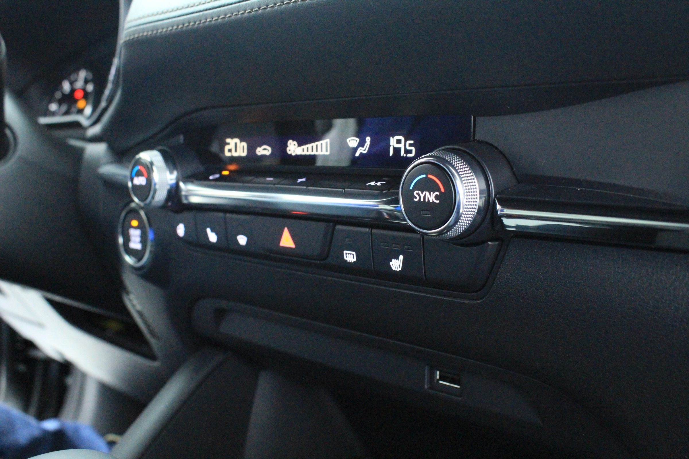 nowa Mazda 3 2019 