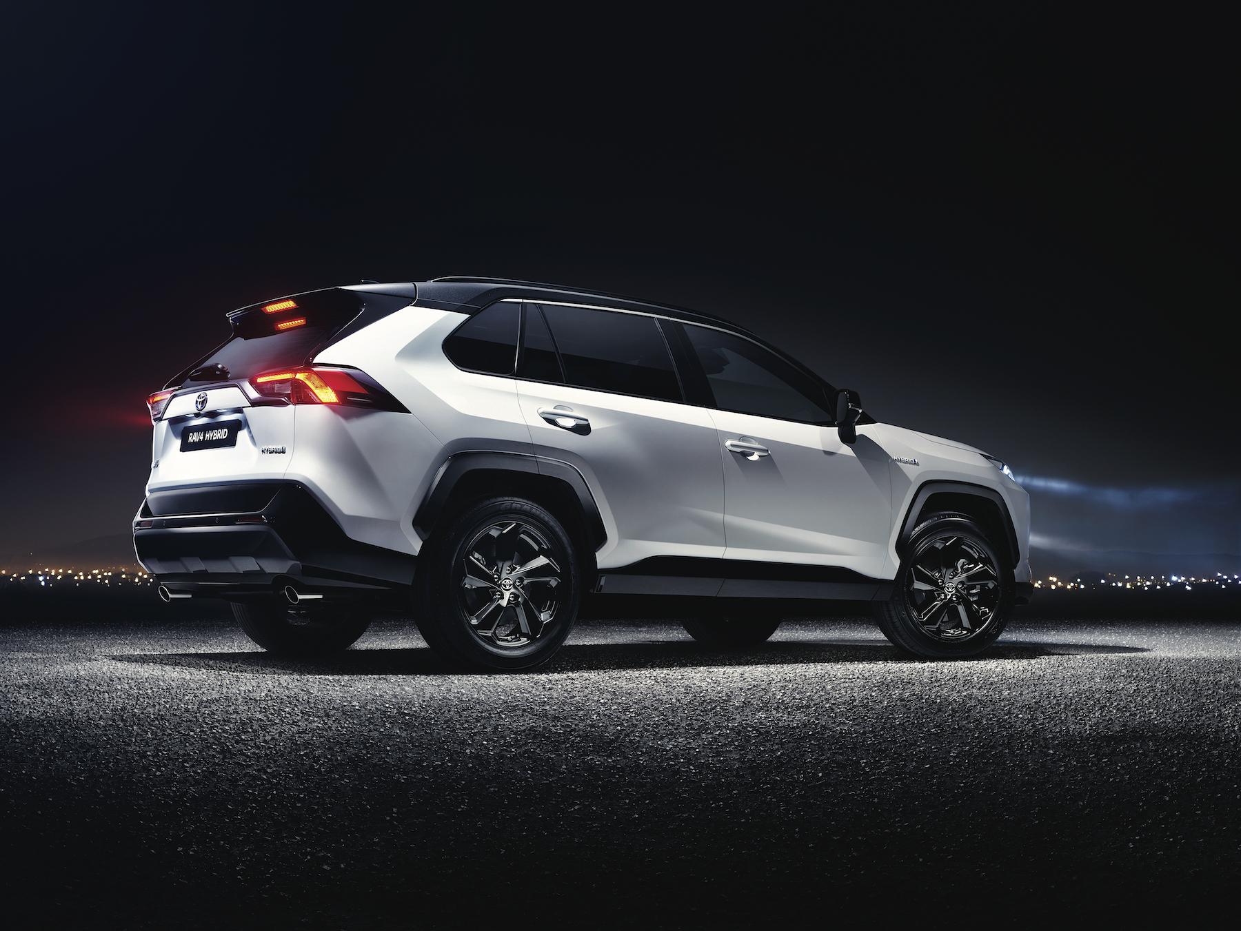 nowa toyota rav4 ceny