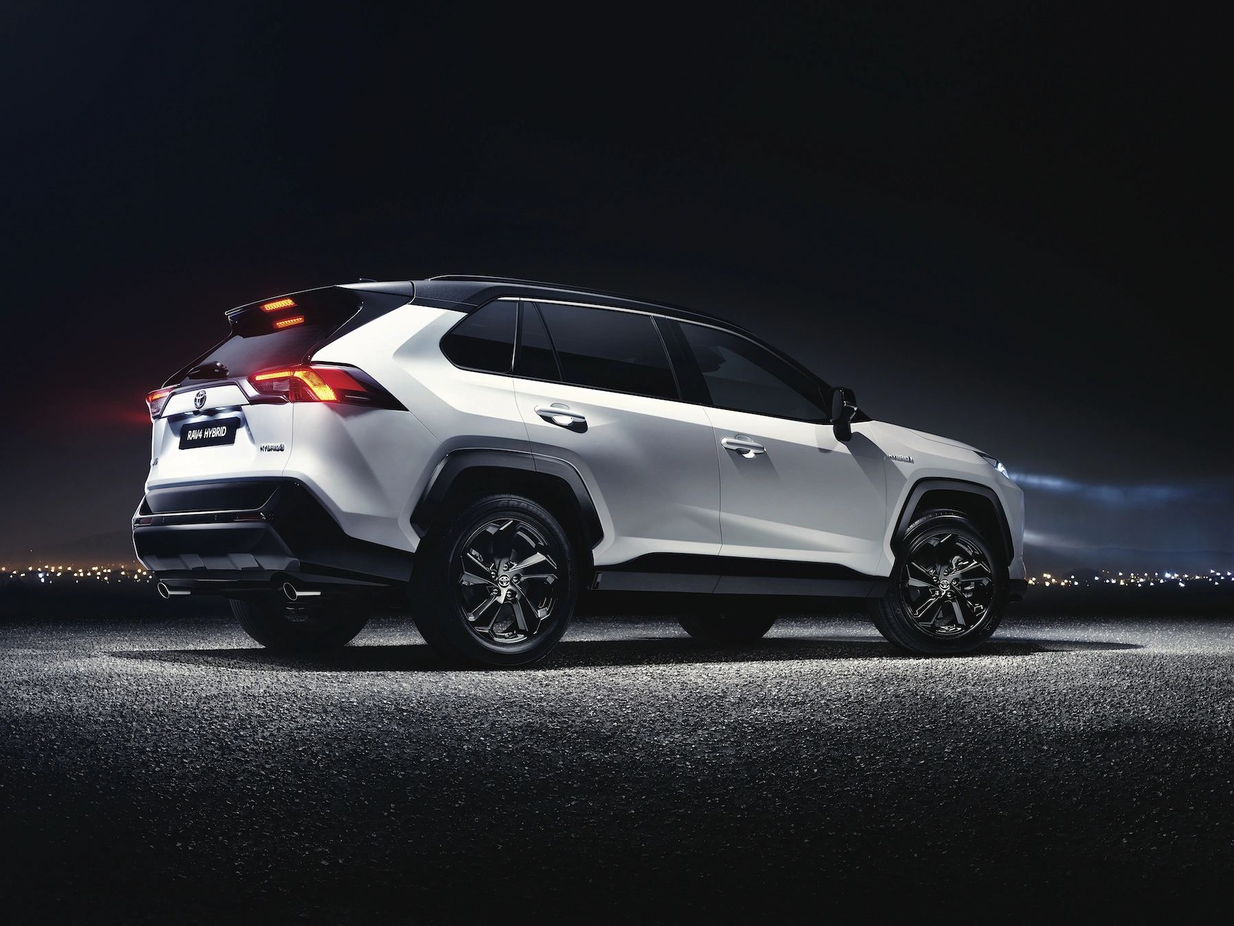 nowa toyota rav4 ceny