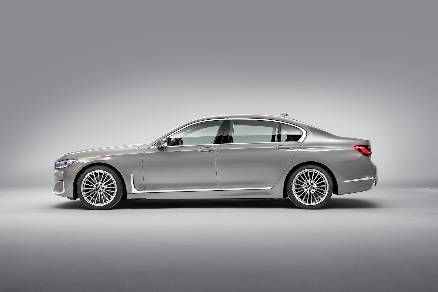 BMW 7 lifting 2019