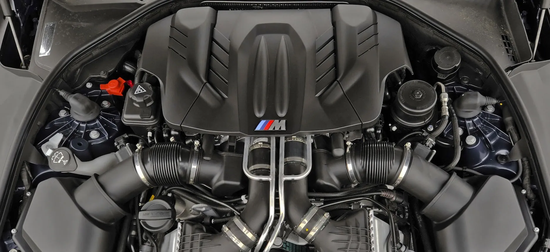 Jak to działa lub&#8230; nie działa: silnik BMW 4.4 V8 z serii N63