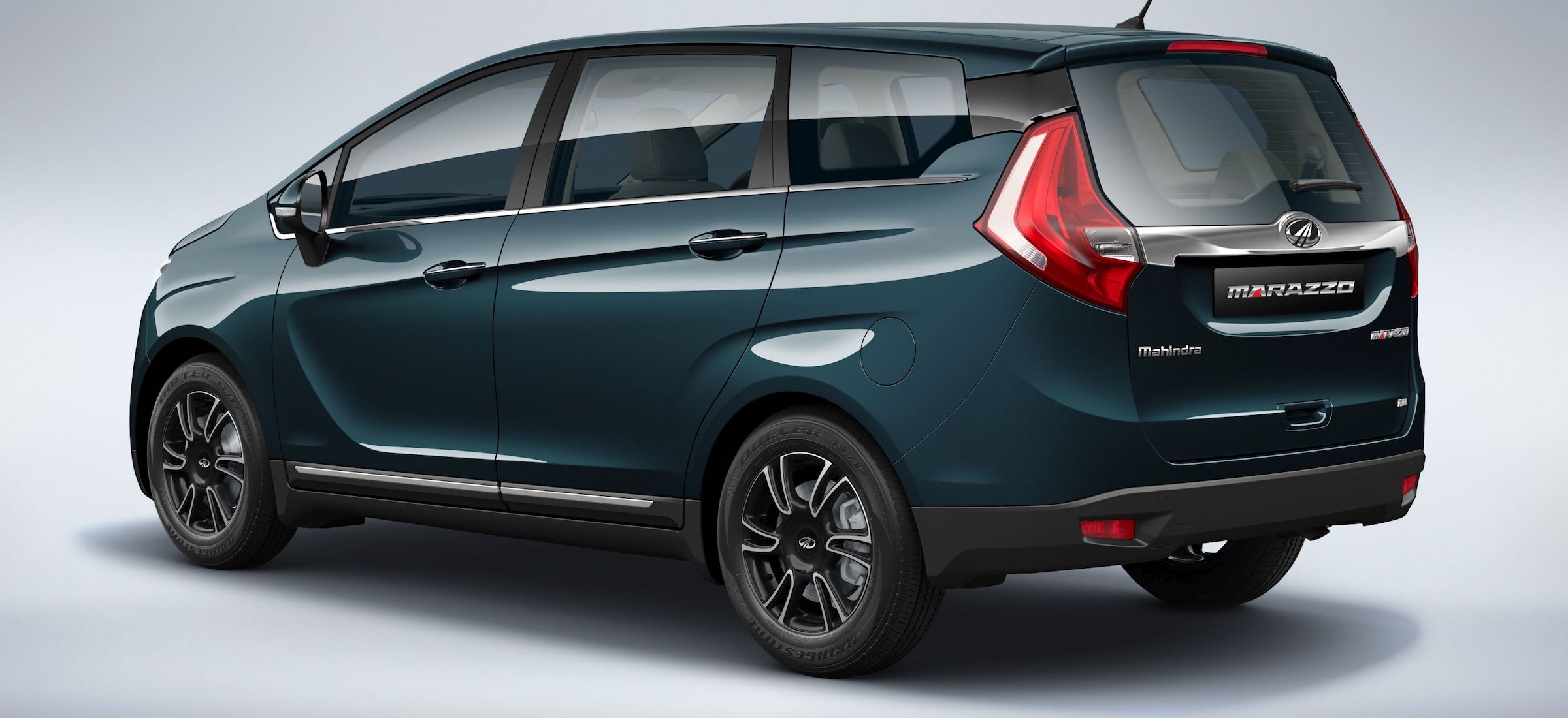 Mahindra Marazzo to minivan z przednim napędem zbudowany na ramie. W Indiach lubią takie wozy