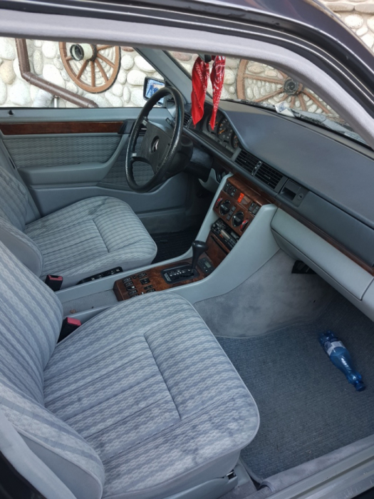 mercedes w124 limuzyna