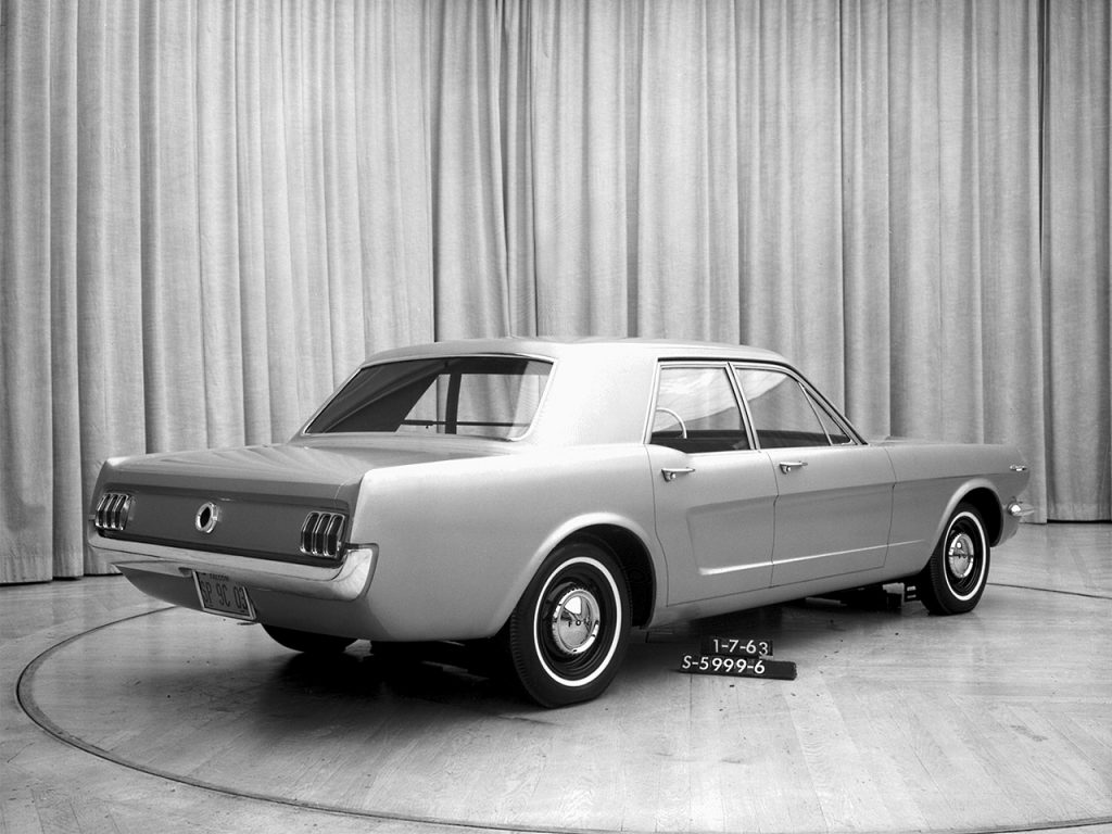 Ford Mustang prototypy 